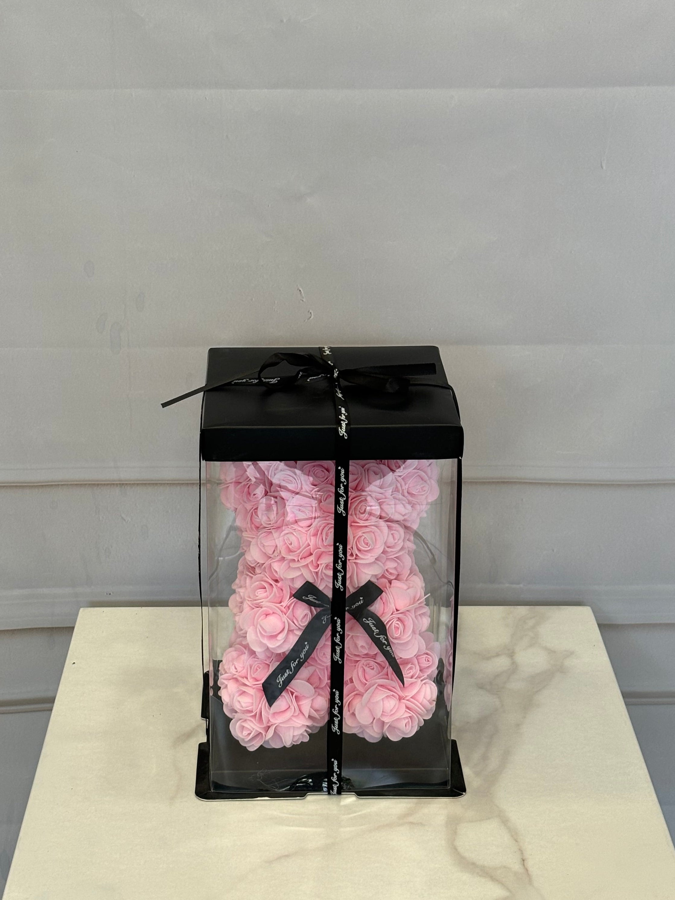 Розово мече от рози